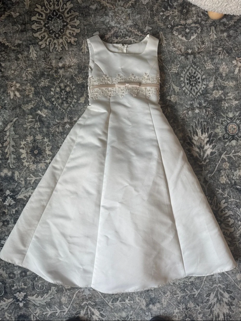 David’s Bridal Girls Dress - Picture 1 of 9